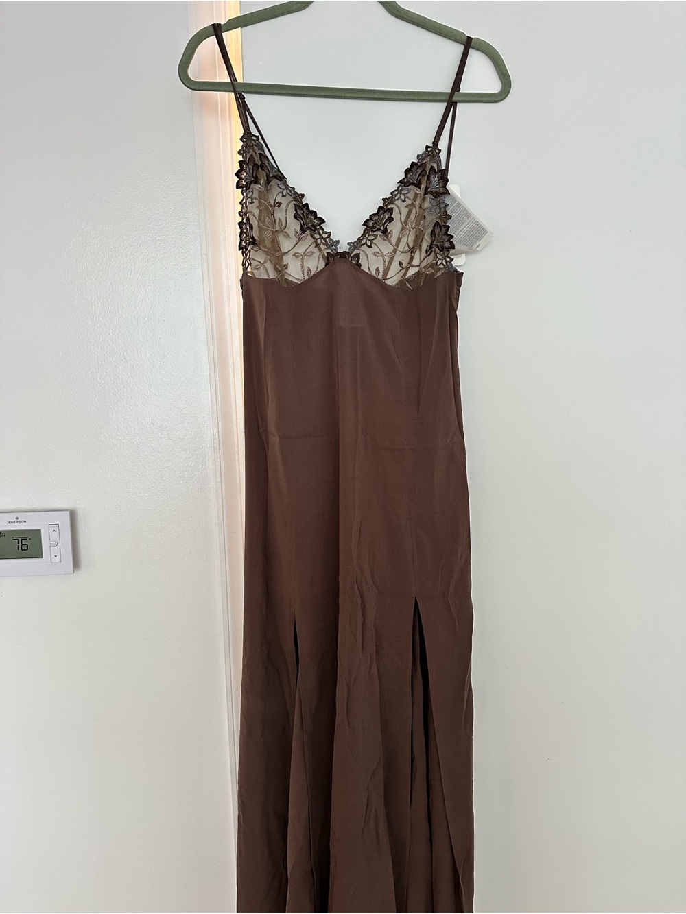 La Perla Silk Malizia Brown Lace-Trim Slip nightgown with Side Slits - Picture 7 of 14